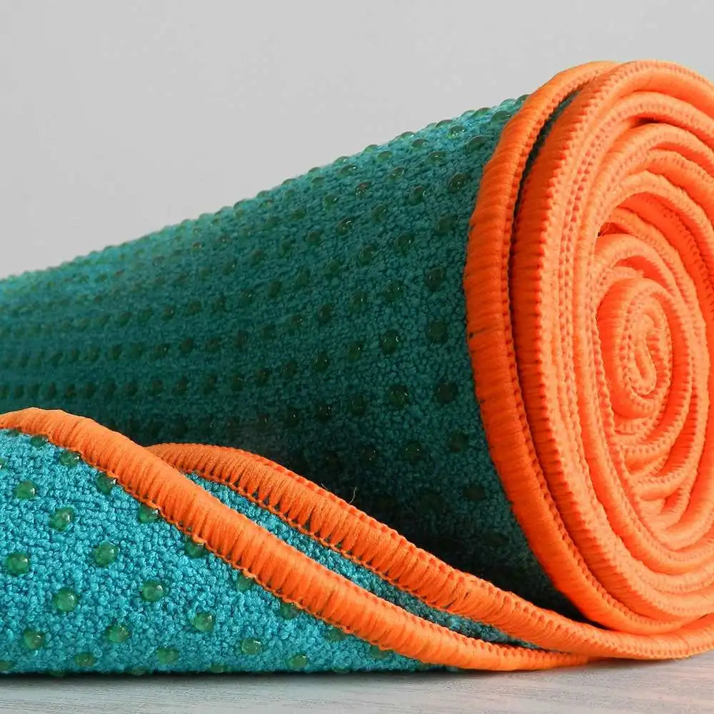 Zoom sur tapis de yoga antidérapant portable microfibre  bleu-vert- Les Rituels d'Isabelle