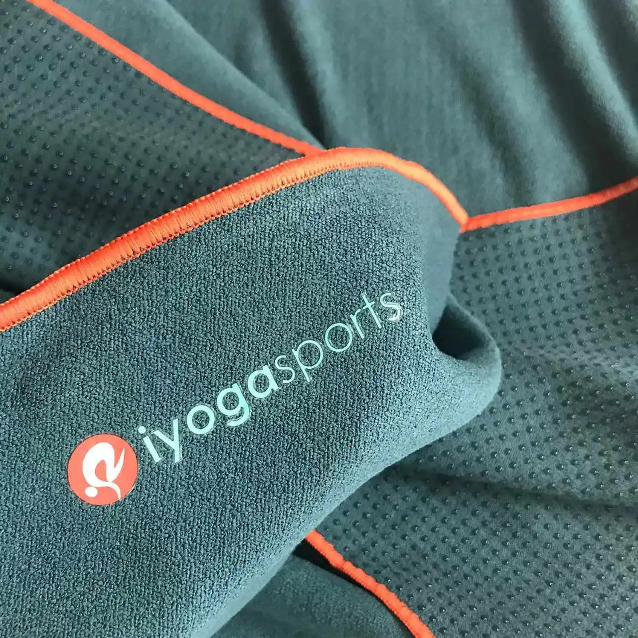 Tapis de yoga antidérapant portable microfibre  bleu vert- Les Rituels d'Isabelle